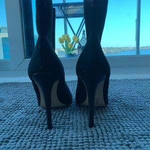 High heel bootie black new classy!!!